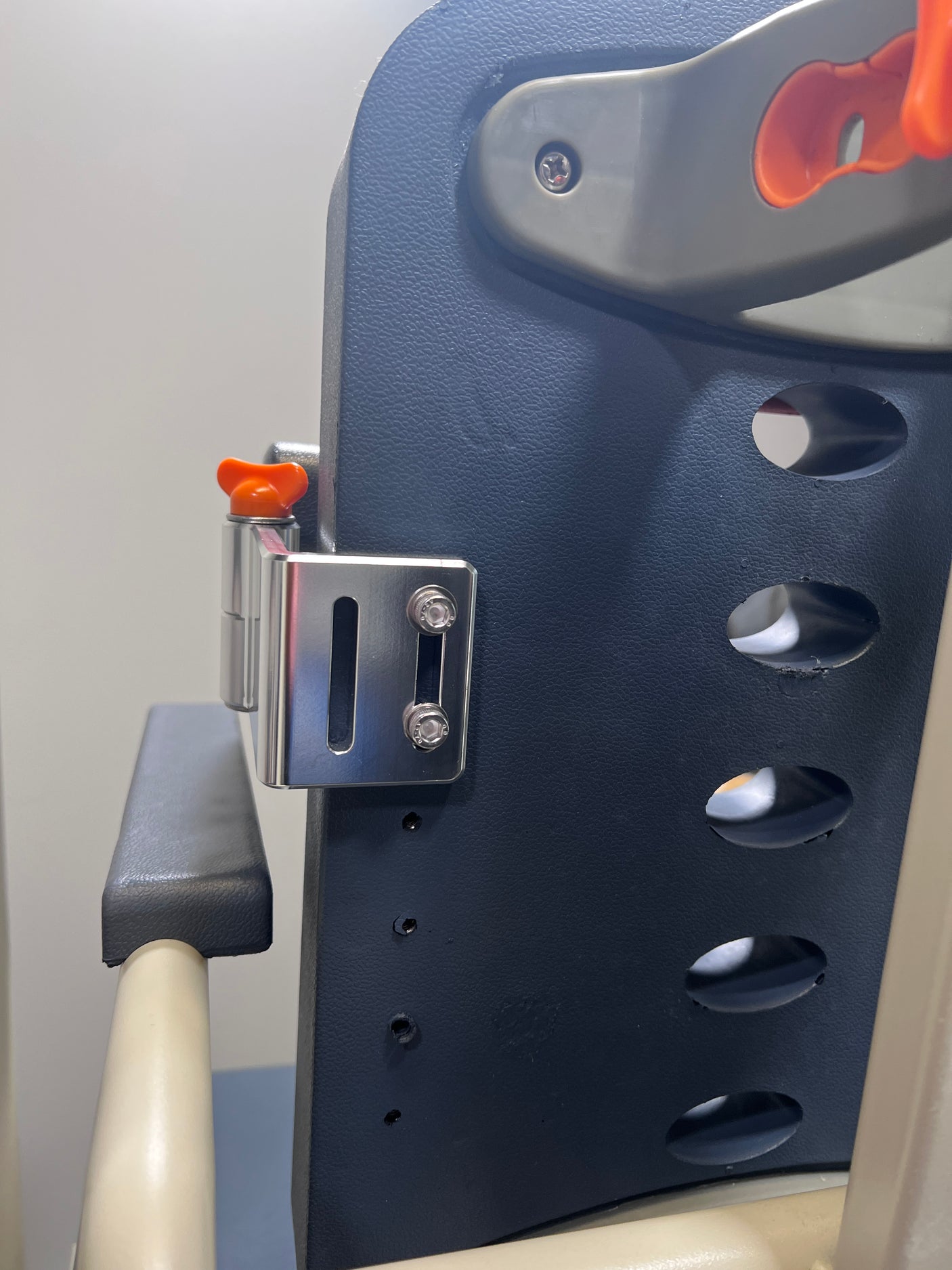 Lateral Accessory: LAT-P