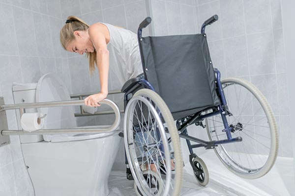 How To Bathe Someone In A Wheelchair: Step-by-Step Guide